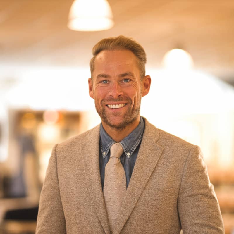 Jesper W. Abildgaard